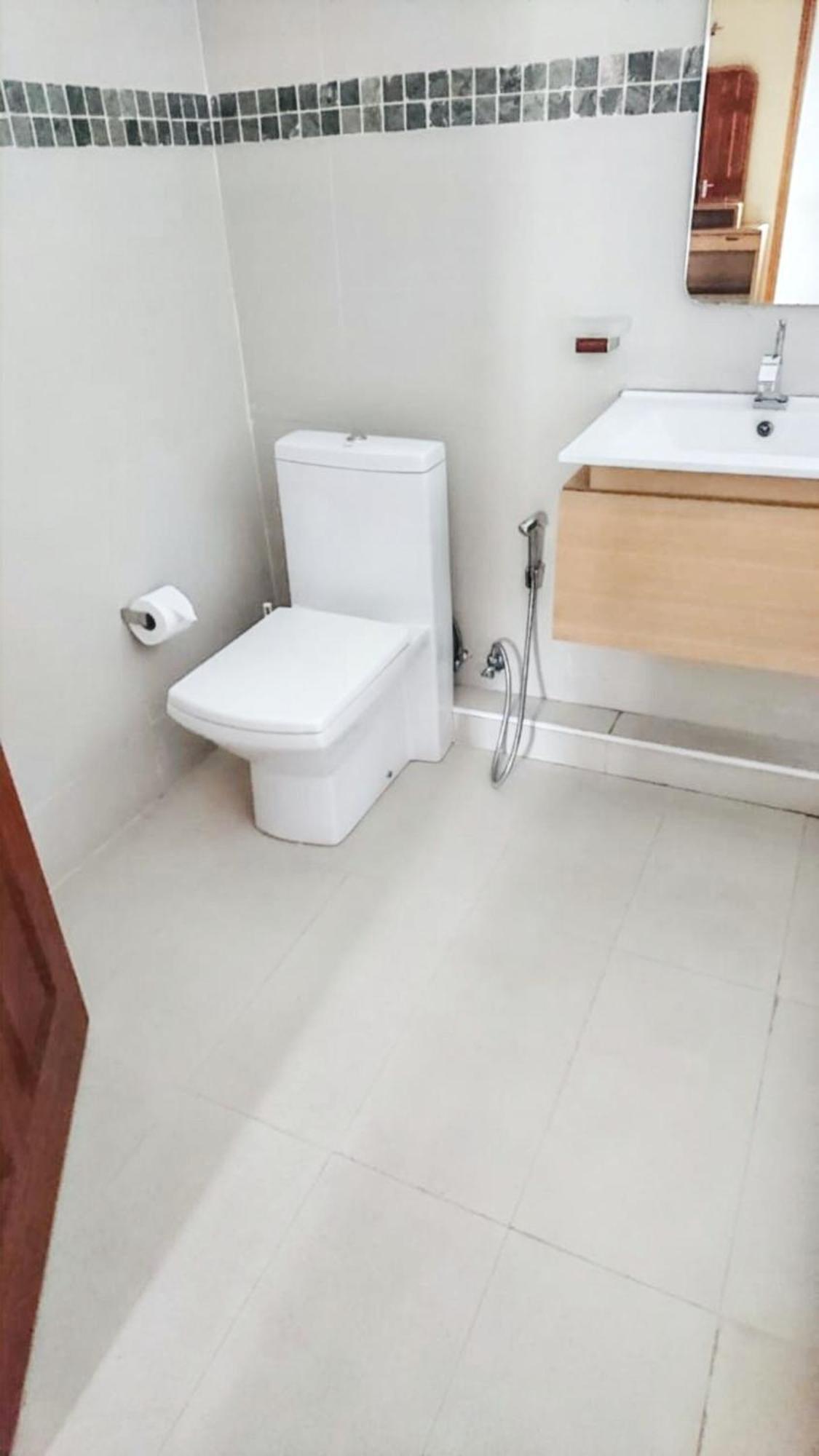 Spacious House In Flic En Flac With Shared Pool المظهر الخارجي الصورة
