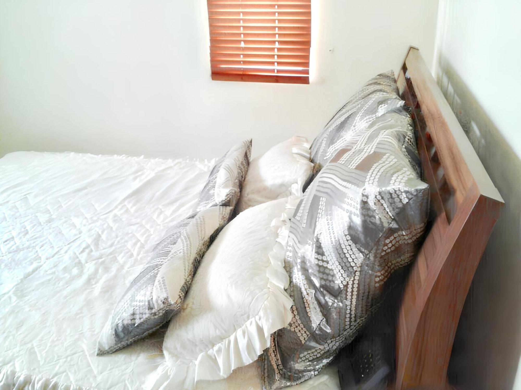Spacious House In Flic En Flac With Shared Pool المظهر الخارجي الصورة